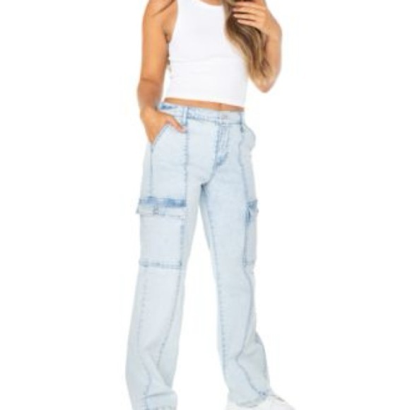 Celebrity Pink Light Wash Wide Leg Cargo Jeans - Picture 1 of 4